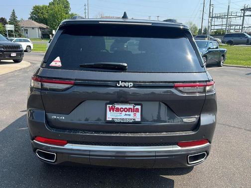 2025 Jeep Grand Cherokee Summit