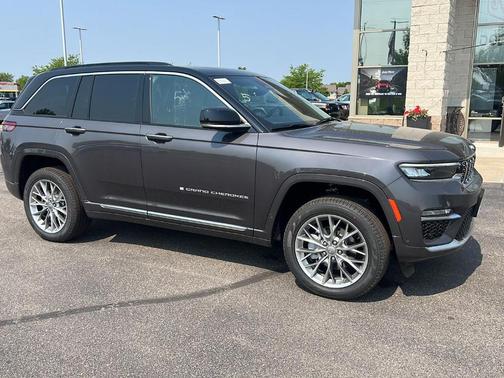 2025 Jeep Grand Cherokee Summit