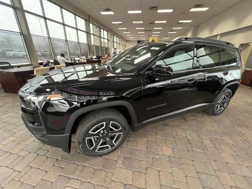 2026 Jeep Cherokee LAREDO/LIMITED