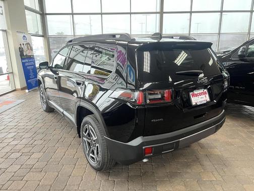 2026 Jeep Cherokee LAREDO/LIMITED