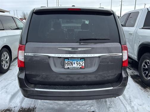 2016 Chrysler Town & Country Touring-L