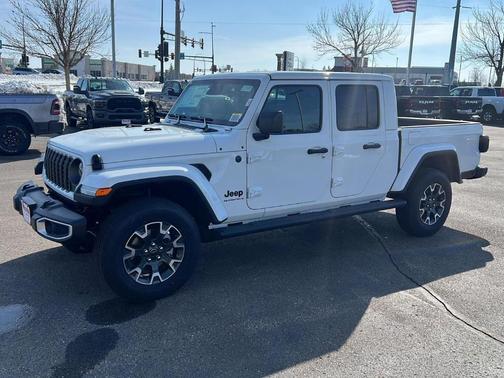 2026 Jeep Gladiator Sport