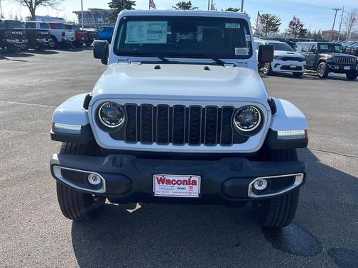 2026 Jeep Gladiator Sport