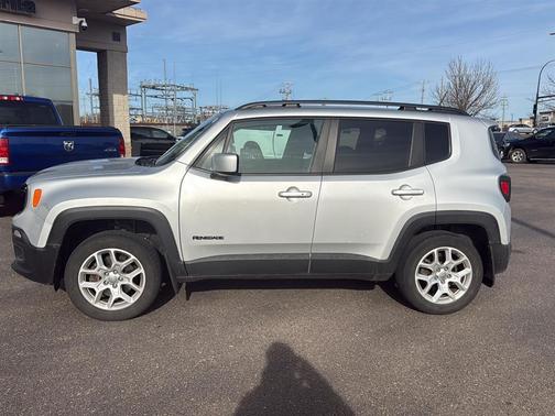 Glacier Metallic 2016 Jeep Renegade Latitude
