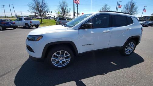 2024 Jeep Compass Latitude Lux