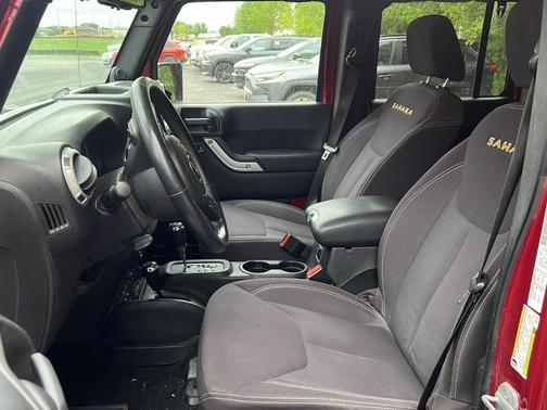 2013 Jeep Wrangler Unlimited Sahara