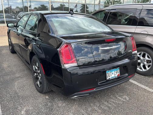 Gloss Black 2017 Chrysler 300 S