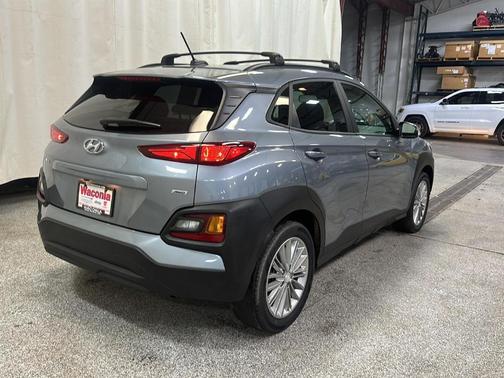 2021 Hyundai KONA SEL