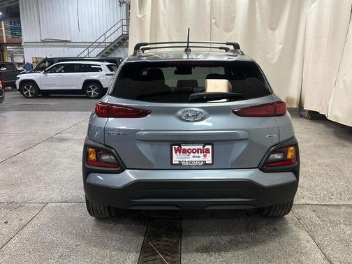 2021 Hyundai KONA SEL