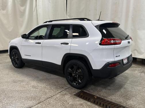 2016 Jeep Cherokee Altitude