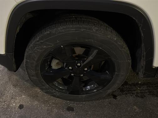 2016 Jeep Cherokee Altitude