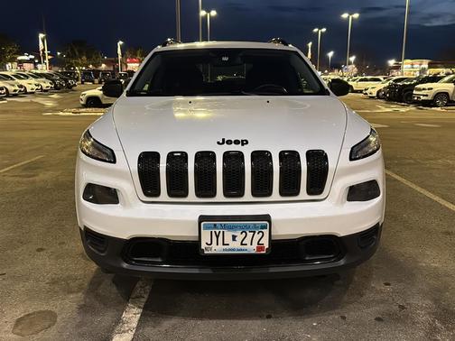 2016 Jeep Cherokee Altitude
