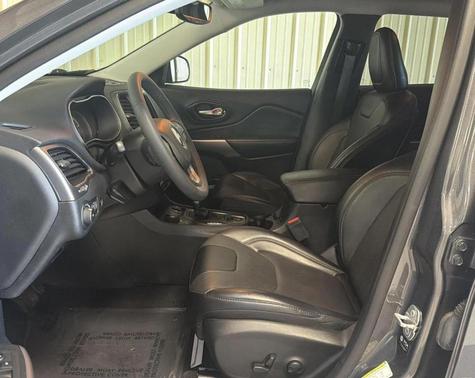 2022 Jeep Cherokee Latitude Lux