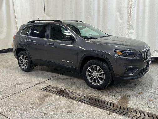 Granite Crystal Clearcoat Metallic 2022 Jeep Cherokee Latitude Lux