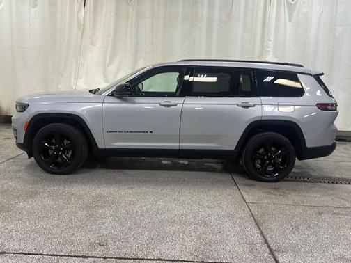 2021 Jeep Grand Cherokee L Laredo