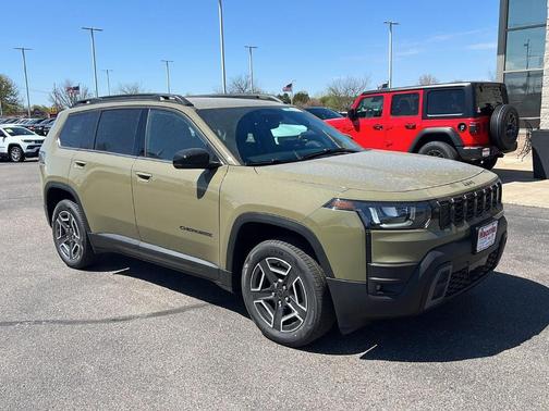 41 2026 Jeep Cherokee LAREDO/LIMITED