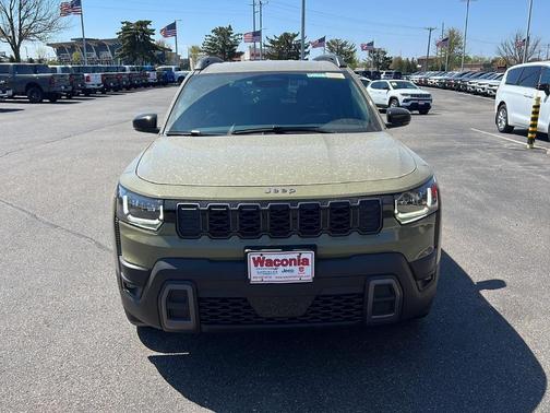 41 2026 Jeep Cherokee LAREDO/LIMITED