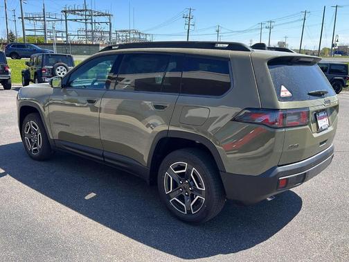 41 2026 Jeep Cherokee LAREDO/LIMITED