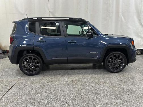 Slate Blue Pearlcoat 2023 Jeep Renegade Limited
