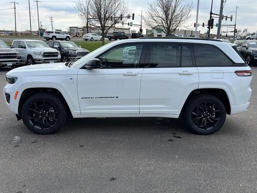 2025 Jeep Grand Cherokee 4xe Base