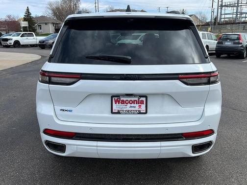 2025 Jeep Grand Cherokee 4xe Base