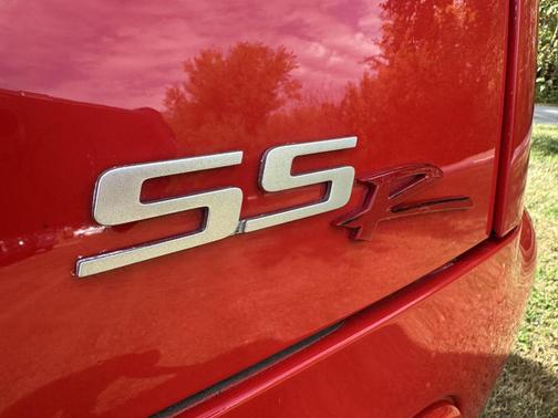 2004 Chevrolet SSR Base