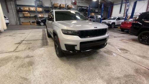 2023 Jeep Grand Cherokee L Laredo