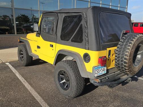 Solar Yellow Clearcoat / Black Hard Top 2000 Jeep Wrangler SE