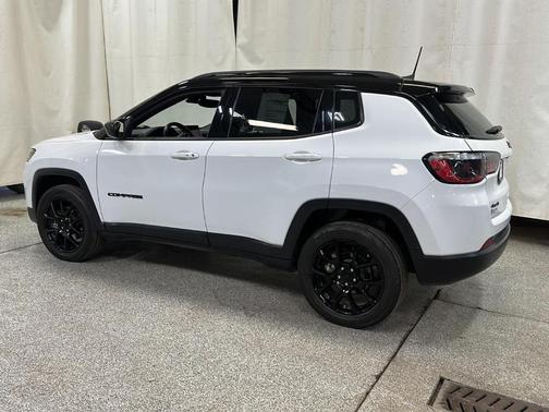 2022 Jeep Compass Altitude