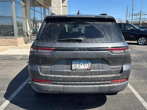 Metallic 2025 Jeep Grand Cherokee Limited