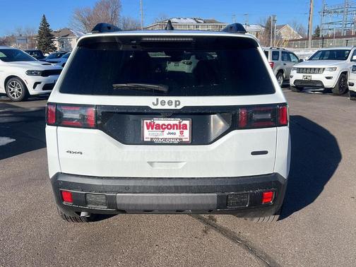 2026 Jeep Cherokee Overland