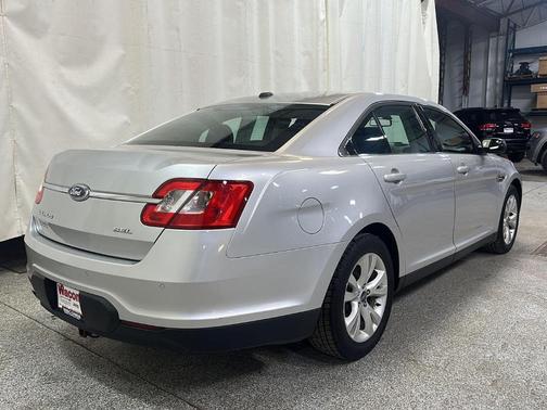 2012 Ford Taurus SEL