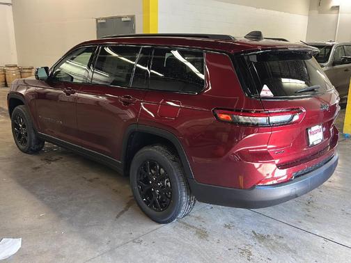 2025 Jeep Grand Cherokee L Laredo