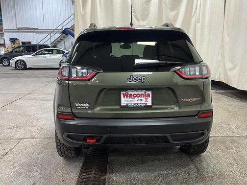 2021 Jeep Cherokee Trailhawk