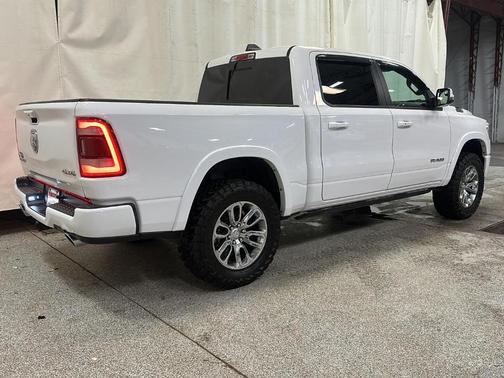 Bright White Clearcoat 2024 RAM 1500 Laramie
