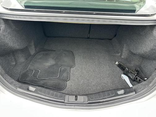 Ingot Silver 2017 Ford Fusion SE