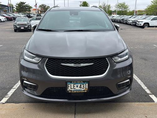 Granite Crystal Clearcoat Metallic 2021 Chrysler Pacifica Pinnacle