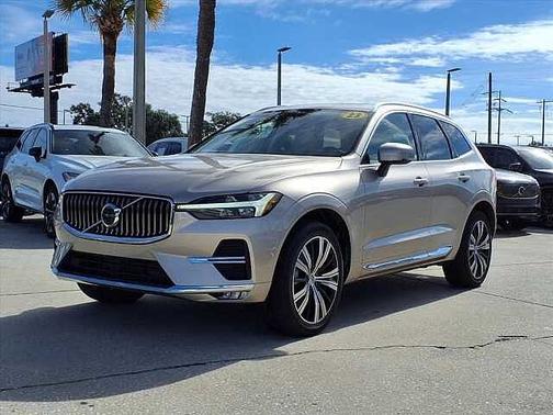 2023 Volvo XC60 Plus
