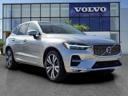 2023 Volvo XC60 Plus