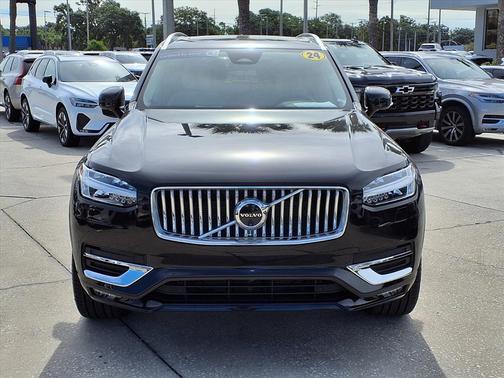 2024 Volvo XC90 B5 Plus Bright Theme