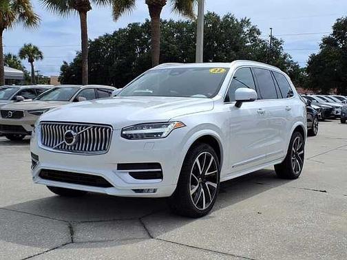 2023 Volvo XC90 Plus