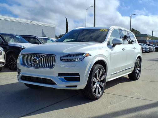 2024 Volvo XC90 Recharge Plug-In Hybrid T8 Plus Bright Theme 6P