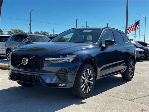 2025 Volvo XC60 B5 Core
