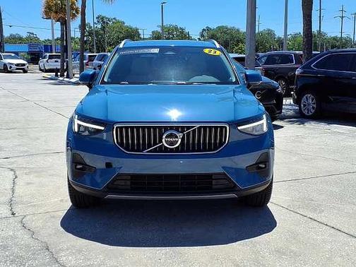 Fjord Blue 2023 Volvo XC40 B5 Ultimate Bright Theme
