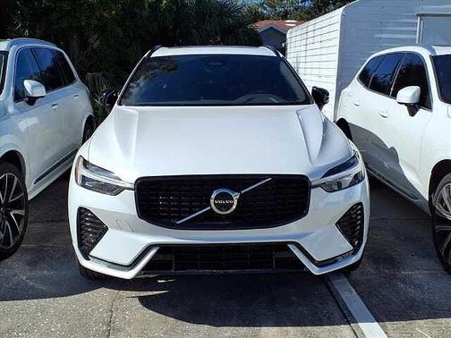 2024 Volvo XC60 Plus