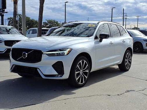 2024 Volvo XC60 Plus