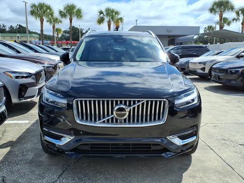 2024 Volvo XC90 B5 Core Bright Theme