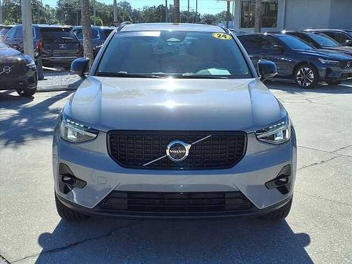 2024 Volvo XC40 Plus