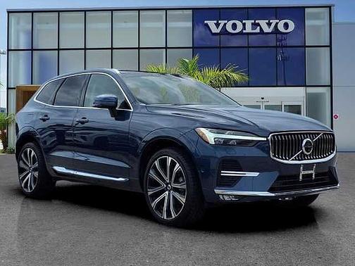 Denim Blue 2023 Volvo XC60 B5 Ultimate Bright Theme
