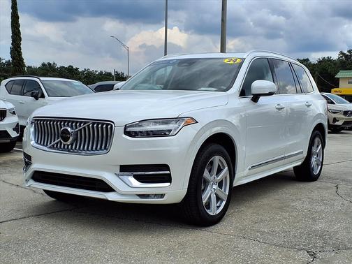 2024 Volvo XC90 B5 Core Bright Theme